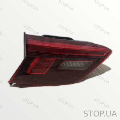 5NN945093 внутренний фонарь крышки багажника левый Левый внутренний фонарь