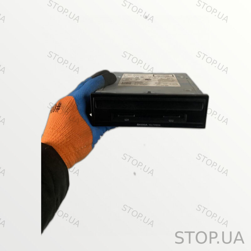 5Q0035874B блок управления аудиосистемой Skoda Superb 3 2016-2019 блок упра