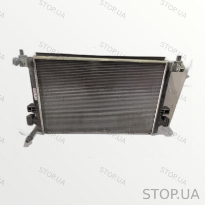 5Q0121251GB радиатор охлаждения двигателя дополнительный 5Q0121251GB Радиат