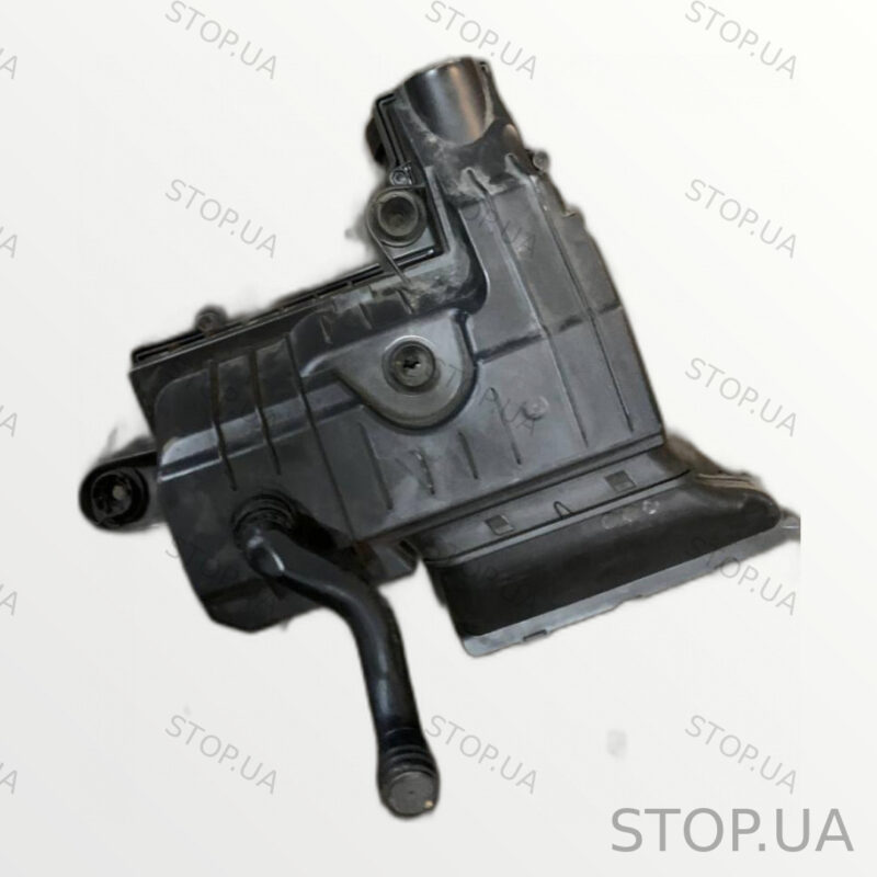 5Q0129607AA корпус воздушного фильтра Корпус воздушного фильтра Skoda Super — изображение 2