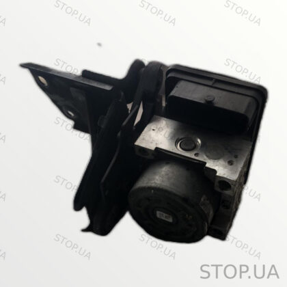5Q0907379R блок ABS Блок ABS Skoda Octavia A7 2013-2017, артикул 5Q0907379R