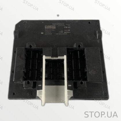 5Q0937084CE блок комфорта Блок комфорта Skoda Superb 3 2016-2019 SKU 5Q0937