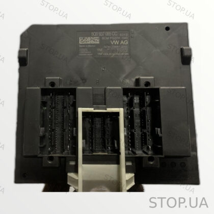 5Q0937085CC блок комфорта Блок комфорта Volkswagen Atlas Cross Sport 2020 5