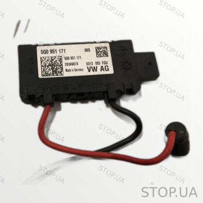 5Q0951171 датчик движения в салоне Датчик движения в салоне Skoda Octavia A