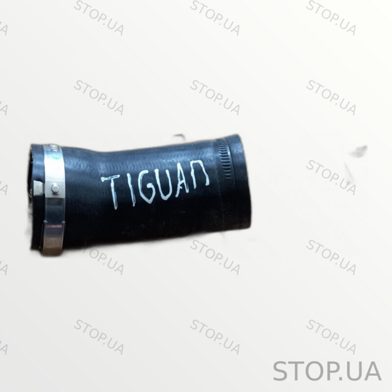 5QN145838 патрубок интеркулера Патрубок интеркулера Volkswagen Tiguan 16-20