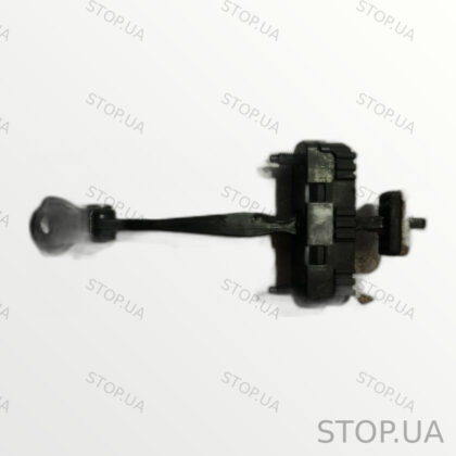 77980AT000 ограничитель двери задний левый Ограничитель задней левой двери