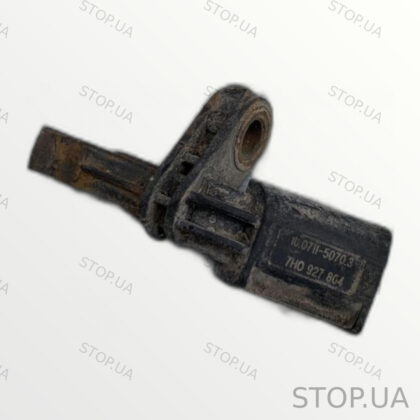 7H0927804 датчик ABS передний правый Датчик ABS передний правый Volkswagen