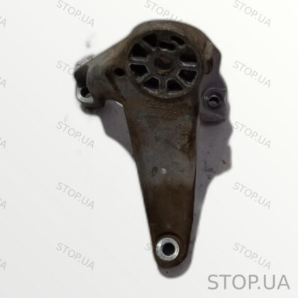 7L8199308F кронштейн опоры двигателя правый Кронштейн правой опоры двигател