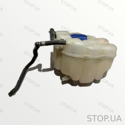 7P0121407 бачок расширительный Бачок расширительный Volkswagen Touareg 10-1