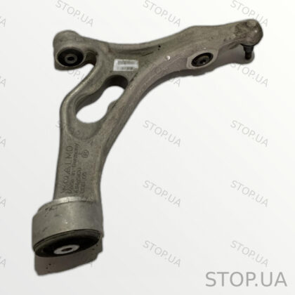 7P0407152E нижний правый рычаг подвески Важель нижний правый Audi Q7 3.0 TF