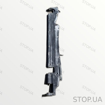 7P0825202C защита днища правая сторона Защита днища правая сторона Volkswag