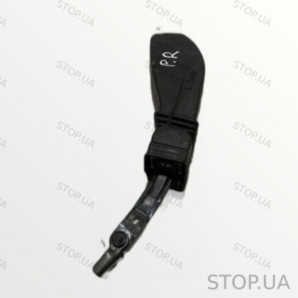 7P0837267 ограничитель открывания двери Ограничитель открытия двери Volkswa