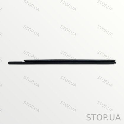 7P0837471C ущельнитель стекла передний левый Уплотнитель стекла передний ле