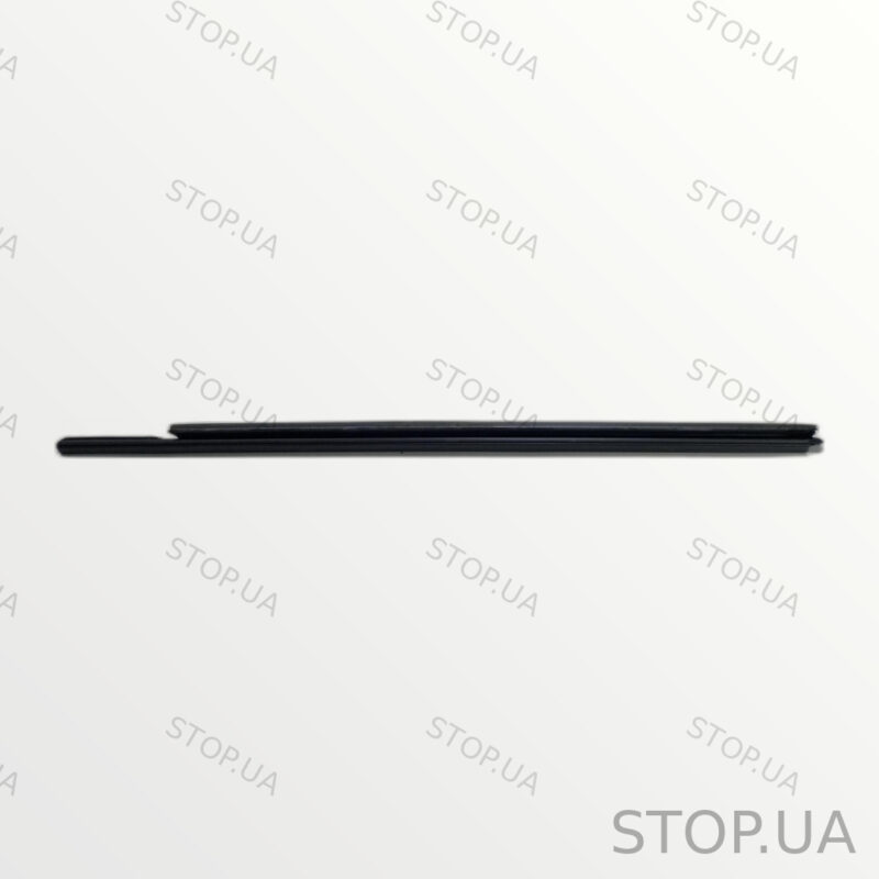 7P0837471C ущельнитель стекла передний левый Уплотнитель стекла передний ле
