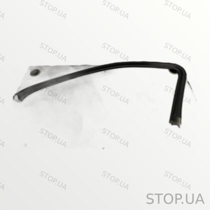 7P0867672A накладка двери передней правой Накладка двери передней правой Vo