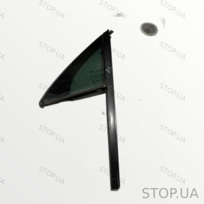 7P6845113 форточка двери передней левой 7P6845113 Форточка двери передней л