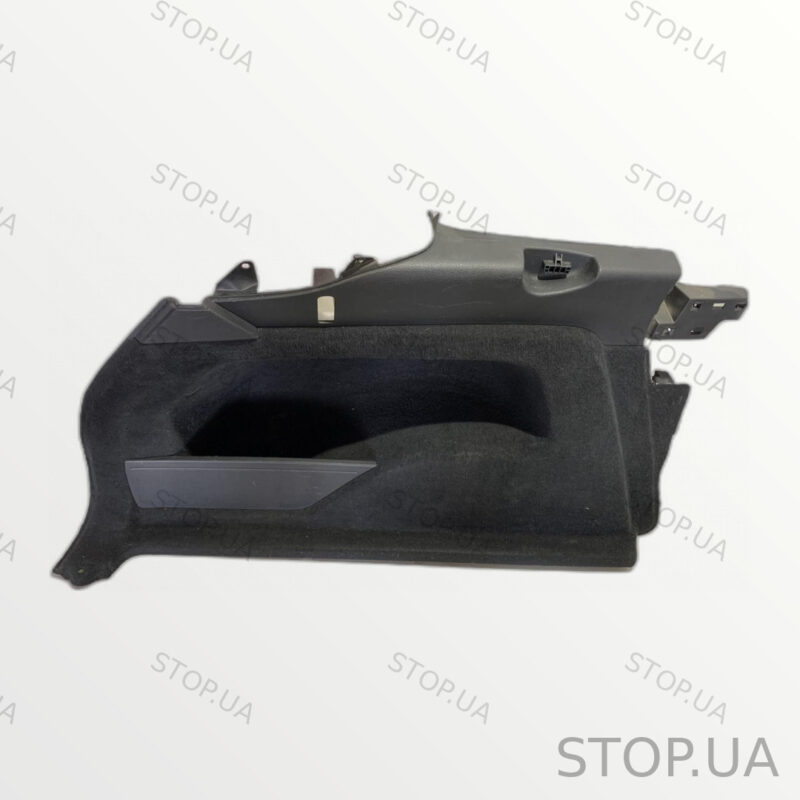 7P6867037 обшивка багажника левая 7P6867037 Обшивка багажника левая Volkswa