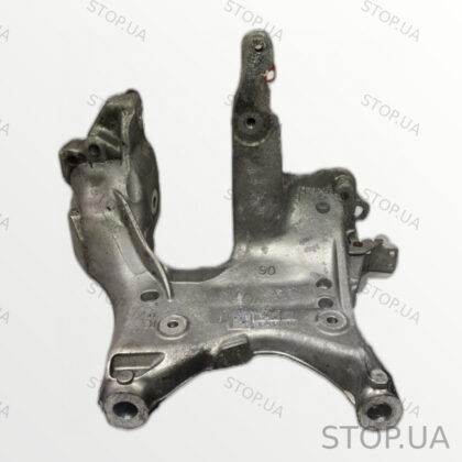 80A399296 кронштейн крепления двигателя правый Крепление кронштейна двигате
