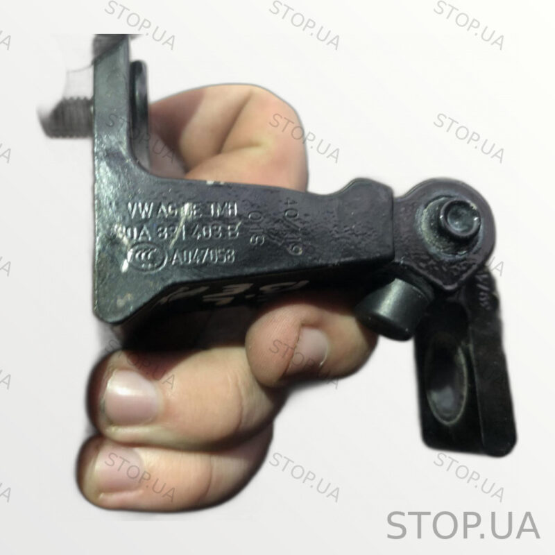 80A831403B петля двери передняя левая нижняя 80A831403B Петля двери передня — изображение 6