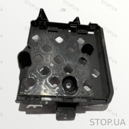 80A907647A кронштейн блока управления двигателем Кронштейн блока управления