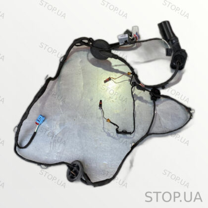 80A971030E проводка передней правой двери Проводка передних правых двери Au