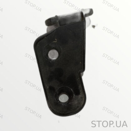 812257815111 кронштейн крепления переднего бампера Кронштейн крепления пере