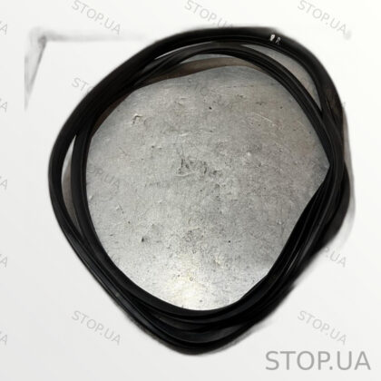 82120AT000 ущельнитель двери передний правый Уплотнитель передней правой дв