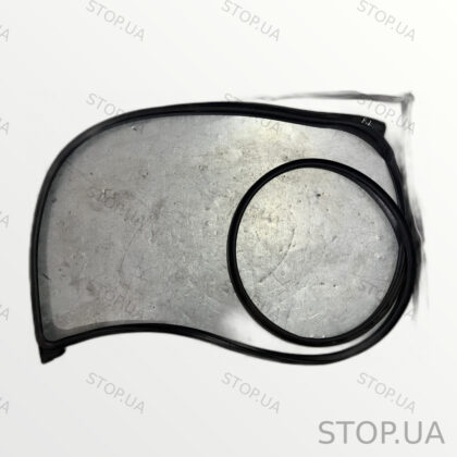 82130DO000 уплотнитель двери передней левой Уплотнитель двери передней лево