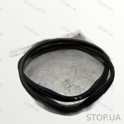 83120AT000 ущельнитель двери задний правый Уплотнитель двери задней правой