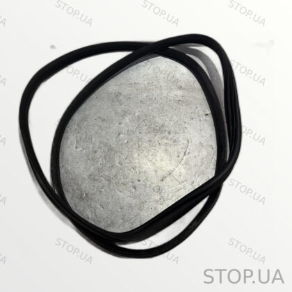 83120DO000 уплотнитель передней правой двери Уплотнитель передней правой дв