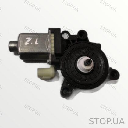 83450AT000 моторчик стеклоподъемника задний левый Моторчик стеклоподъемника