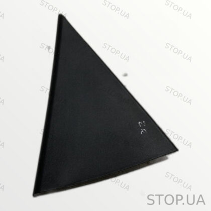 83940 накладка треугольник двери задней правой Накладка треугольника двери