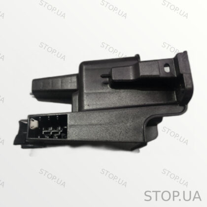 84634AO000 кронштейн центральной консоли Кронштейн центральной консоли Kia