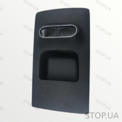 84647GI000 накладка центральной консоли задняя Накладка задней центральной