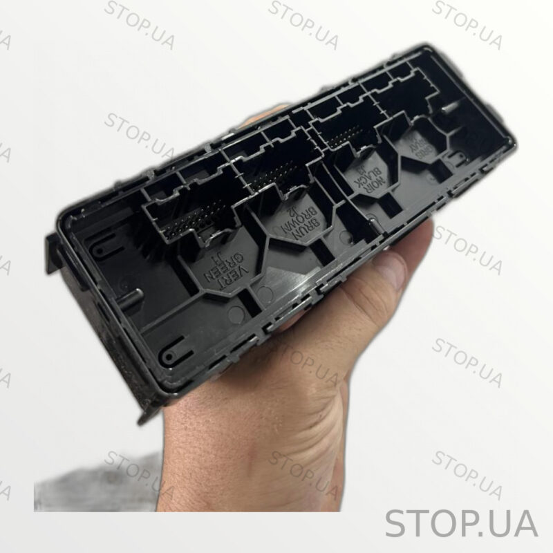 85137500 Блок комфорта Chevrolet Array (2022–2023) — изображение 3
