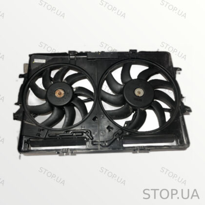 8K0121003AE диффузор радиатора охлаждения Диффузор радиатора охлаждения Aud