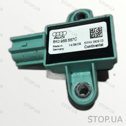 8K0955557C датчик удара двери передний Датчик удара передней двери Audi Q5