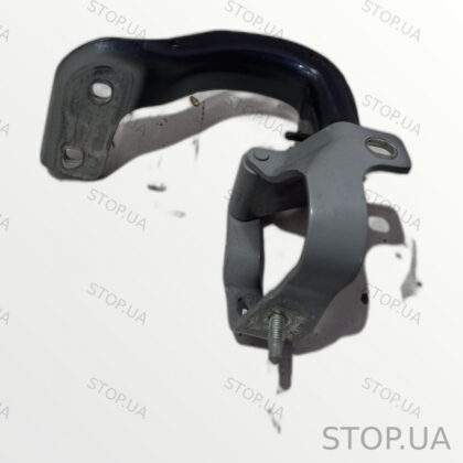 8R0827299A петля крышки багажника левая 8R0827299A Петля крышки багажника л