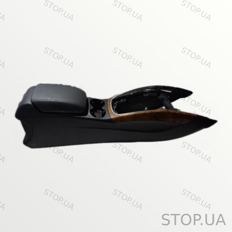 8R0864981 центральная консоль подлокотник 8r0864981 центральная консоль под