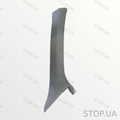 8R0867234B накладка передней стойки правая Накладка передней стойки правая