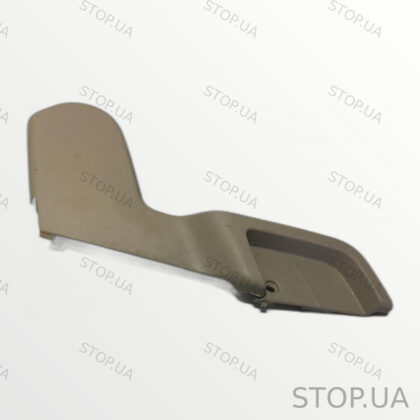 8R0883858A накладка для складной спинки Накладка для складной спинки Audi Q