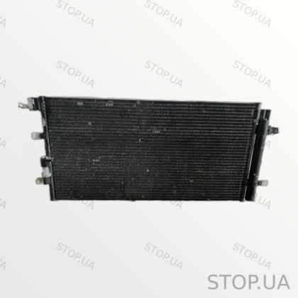 8T0260401C радиатор кондиционера Радиатор кондиционера Audi Q5 12-16 2.0 TF