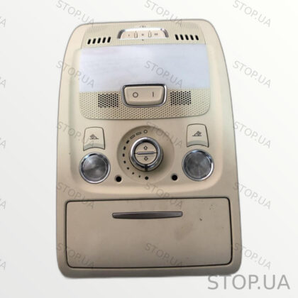 8T0947135BM плафон салонный Плафон салона Audi Q5 12-16, артикул 8T0947135B