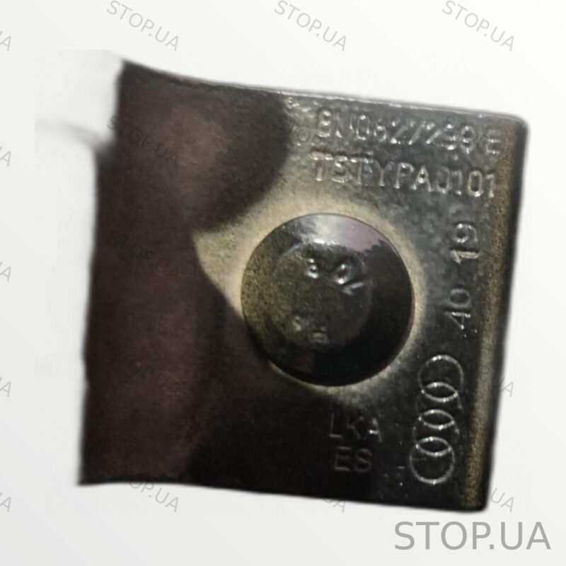 8U0827299E петля крышки багажника левая 8U0827299E Петля крышки багажника л — изображение 2