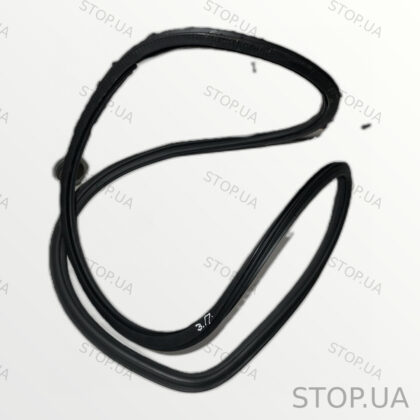 8U0833721 ущельнитель двери задней 8U0833721 Уплотнитель задней двери Audi