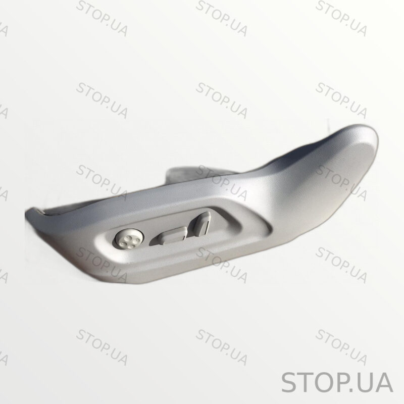 8U0881313 накладка переднего сиденья Audi Array (2011–2017)