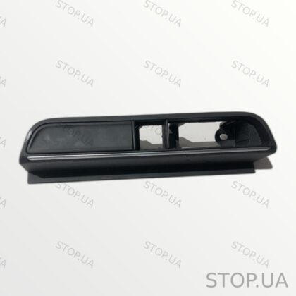 8U1941567A накладка декоративная Audi Q3 11-14 накладка декоративная под кн