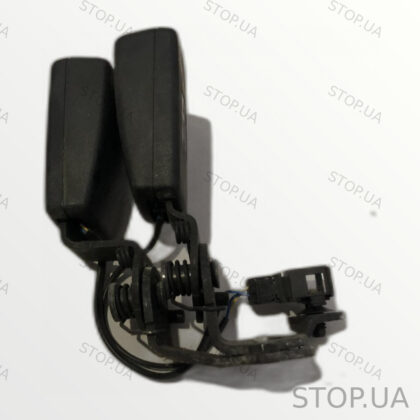 8V0857739 замок заднего ремня безопасности Замок заднего ремня безопасности