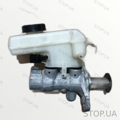 8V1611021B главный тормозной цилиндр 8V1611021B Главный тормозной цилиндр V