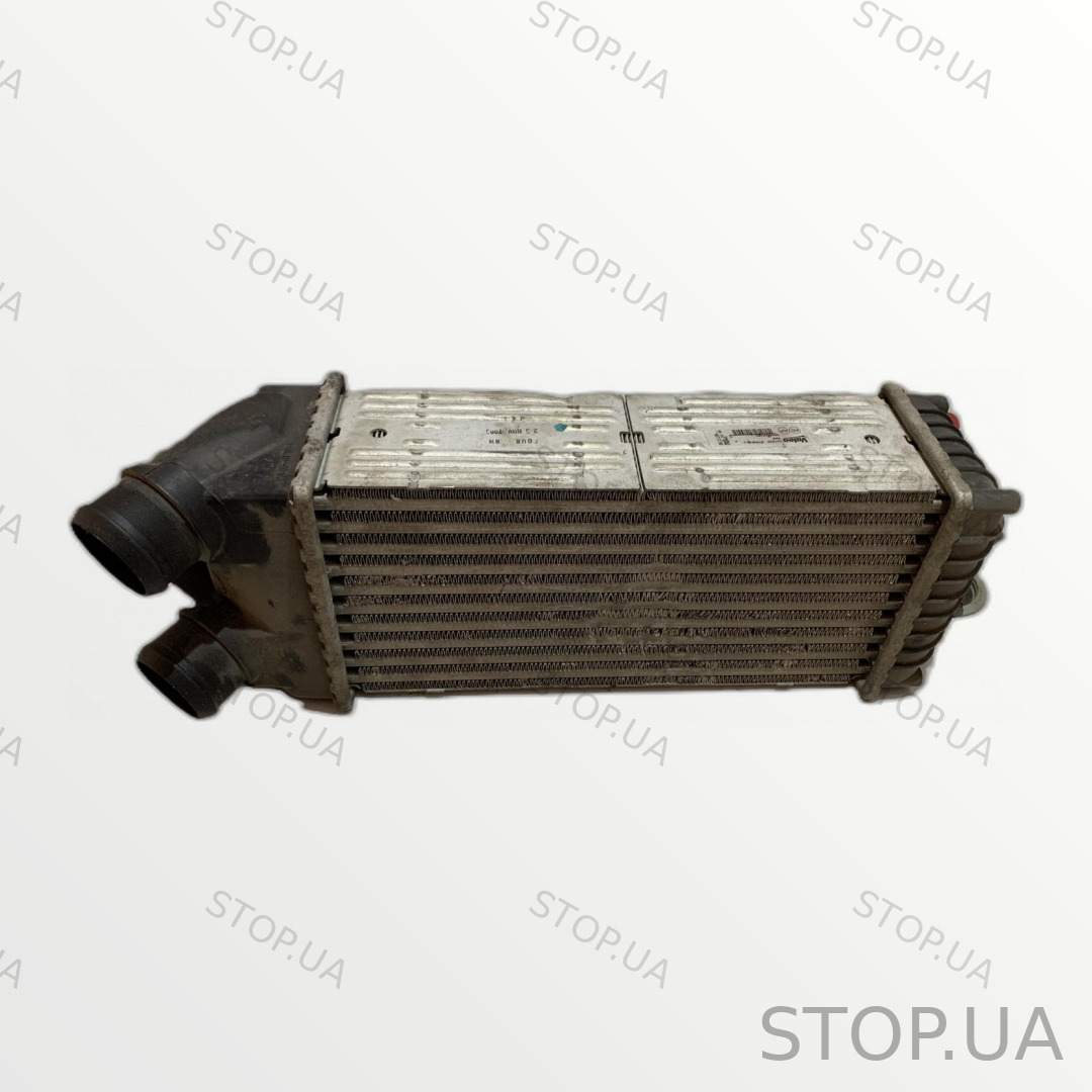 9645965180 радиатор интеркулера Радиатор интеркулера Citroen Berlingo 02-07